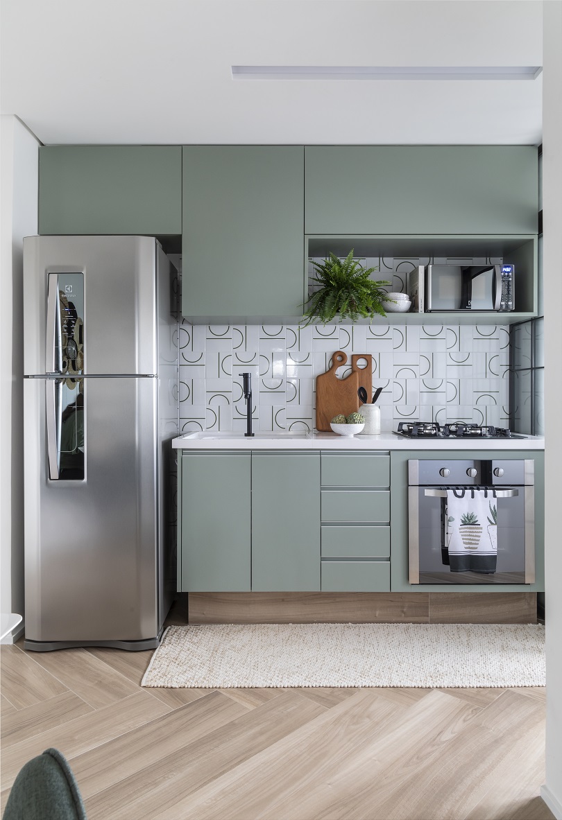 cozinha com armários verde menta