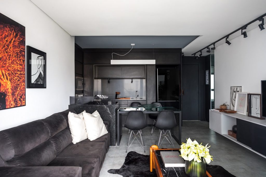apartamento com décor preto e cinza